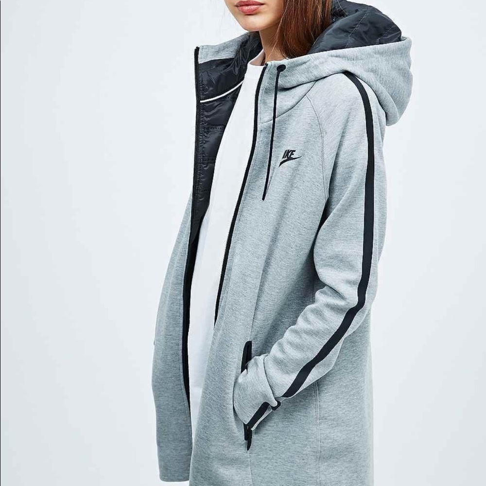 Nike Tech Fleece Aeroloft Parka